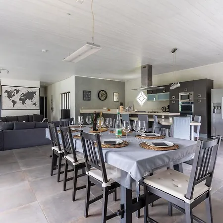 Superbe - 10 Pers. - Fr-1-319-628 Villa