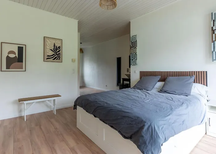 Superbe - 10 Pers. - Fr-1-319-628 *