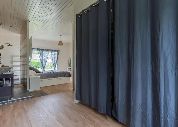 Superbe - 10 Pers. - Fr-1-319-628 * Паранти-ан-Борн